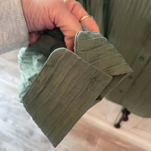 EXPRESS BOYFRIEND PORTOFINO OVERSIZED SHIRT TEXTURED STRIPE GREEN SIZE XS NWT - Picture 5 of 7